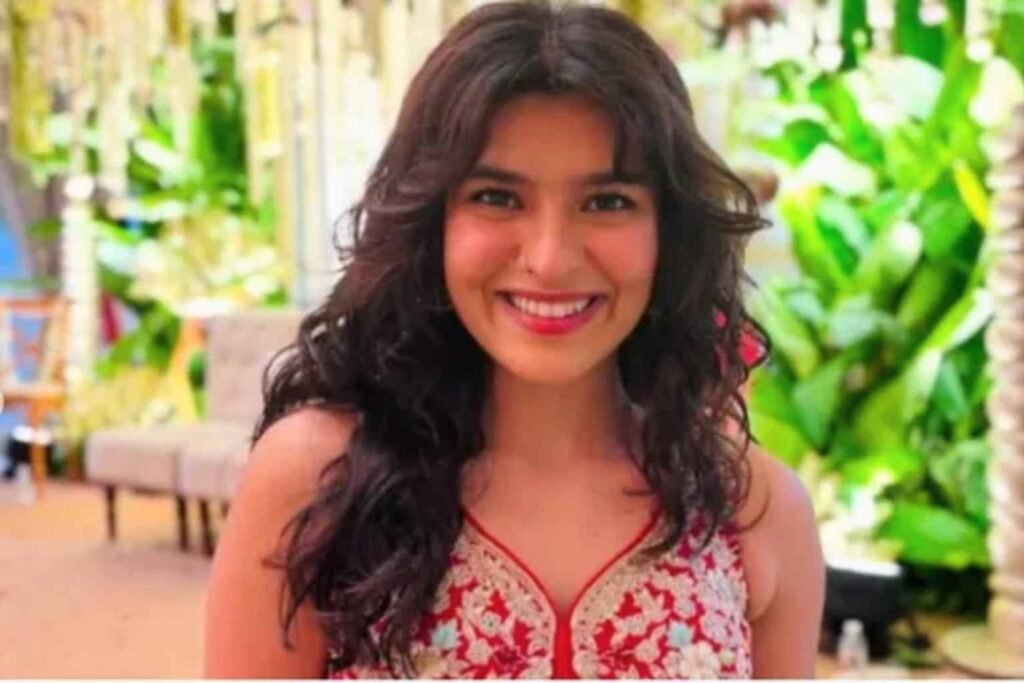 Nidhi Bhanushali – Biography, Age, Height, Boyfriend, Family, Net Worth, TV Shows nidhi bhanushali