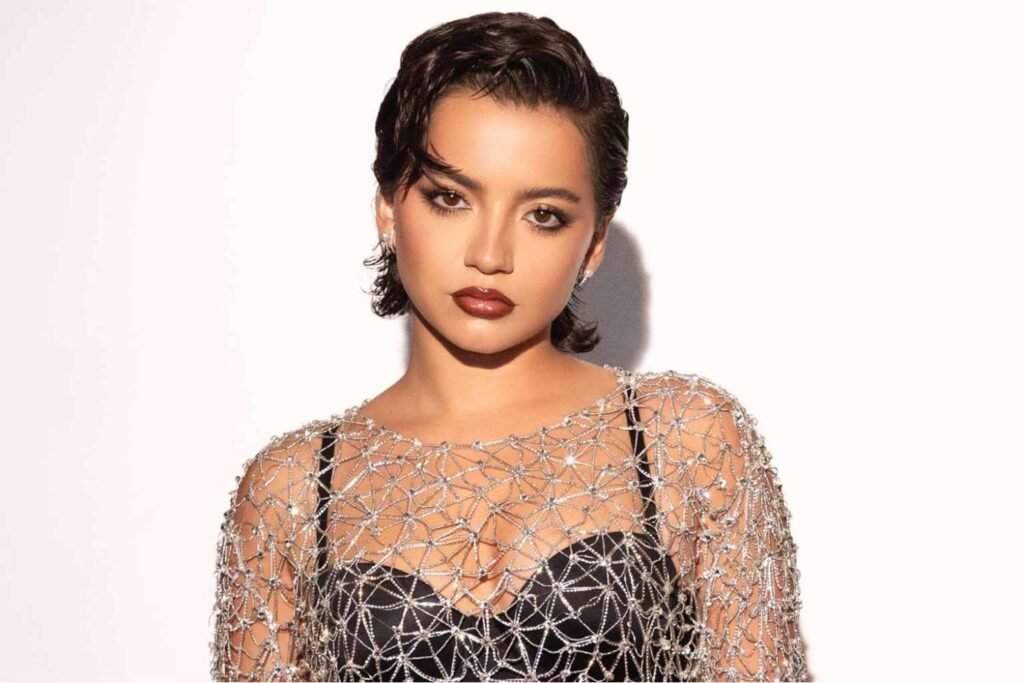 isabela merced